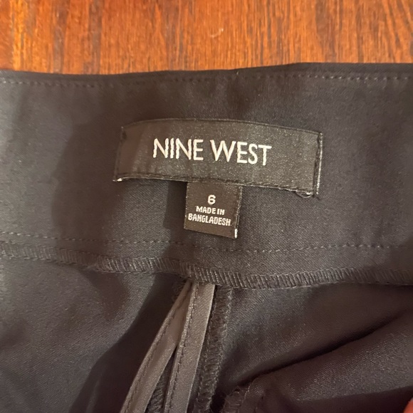 Nine West stretch skinny pants size 6, color black - Picture 5 of 5